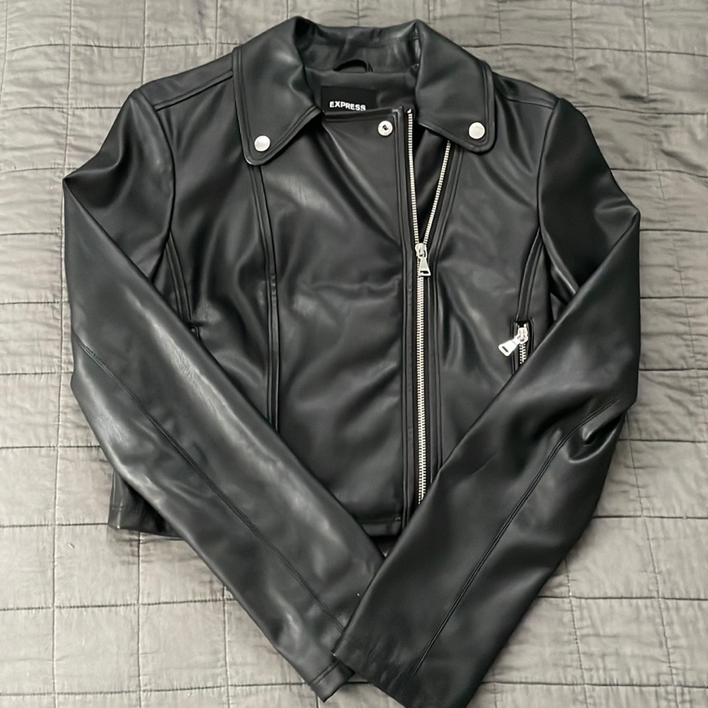 Women’s Leather Jacket